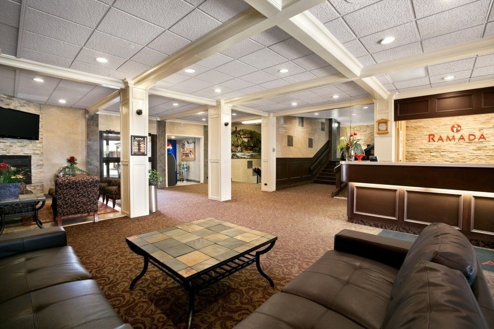 Chinook Motel Lethbridge Exterior photo